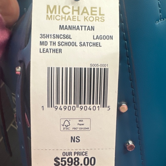 Micheal Kors Manhattan Handbag - Picture 4 of 4